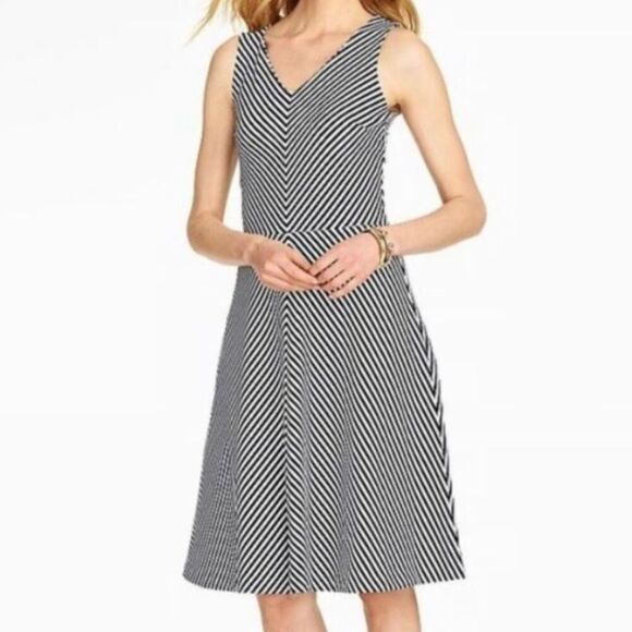 TALBOTS | Dress A-line Flare White Black V-neck Striped Sleeveless Edie | XS - Picture 1 of 9